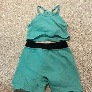 Teal free people workout set!!